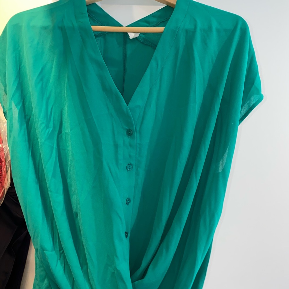 Green LUSH top